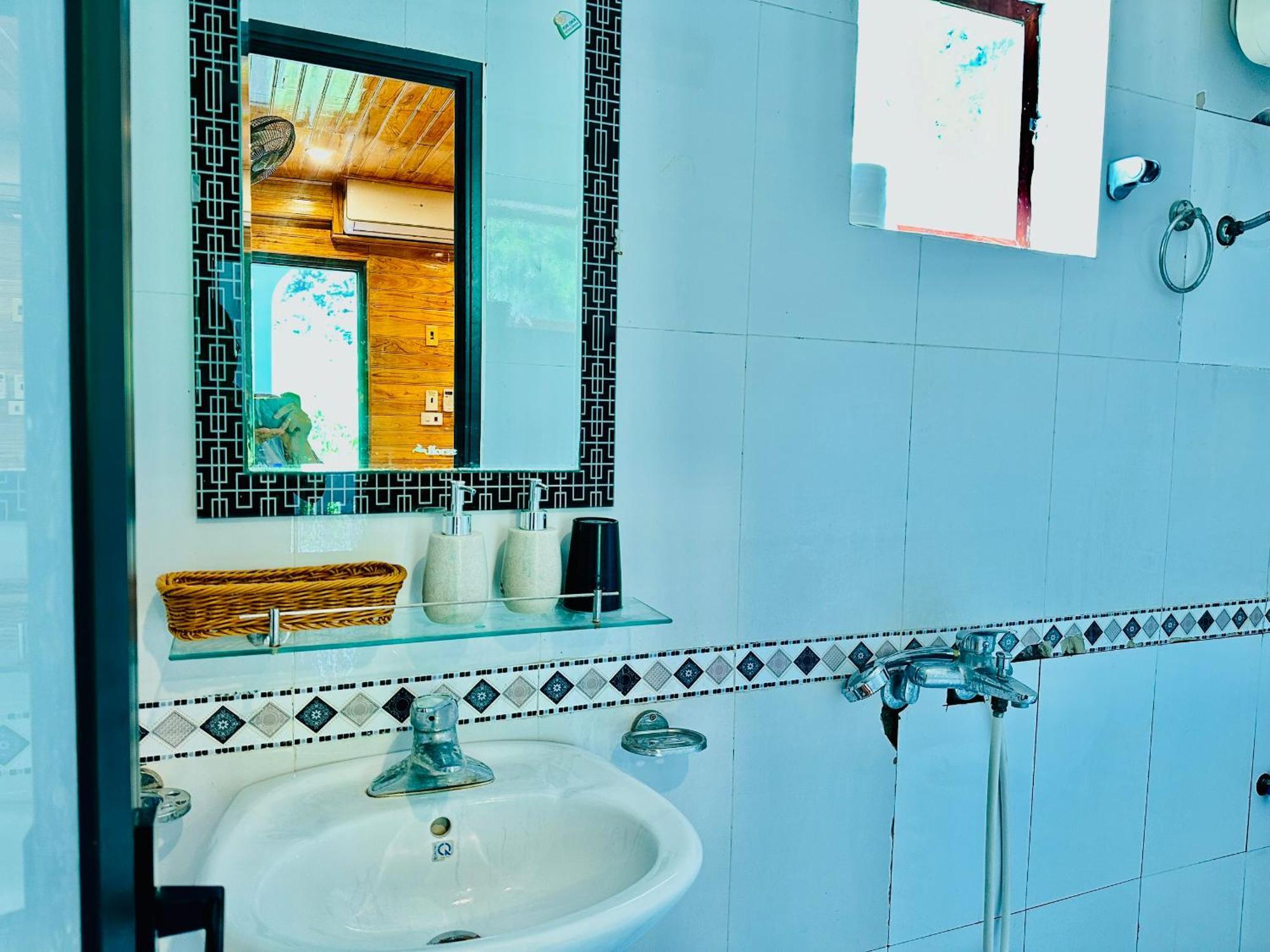 Cao Thach Homestay Ninh Bình Exteriör bild